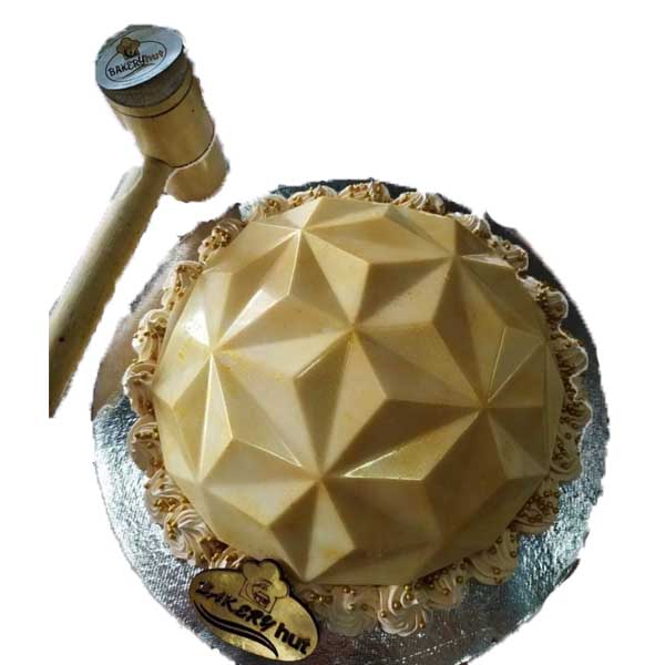 Round Pinata Cake