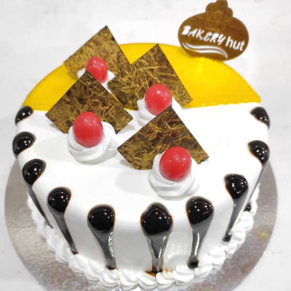 Mango Cake With White Cream